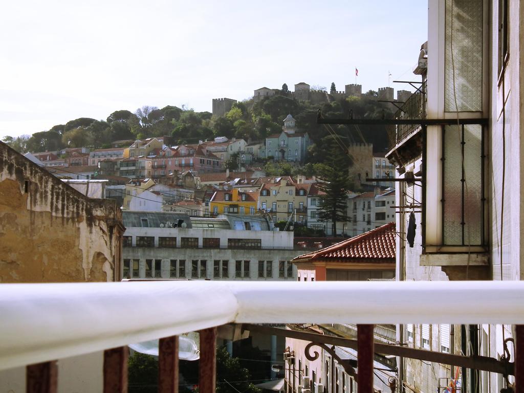 Cozy Apartment With Castel View Lisboa Eksteriør bilde