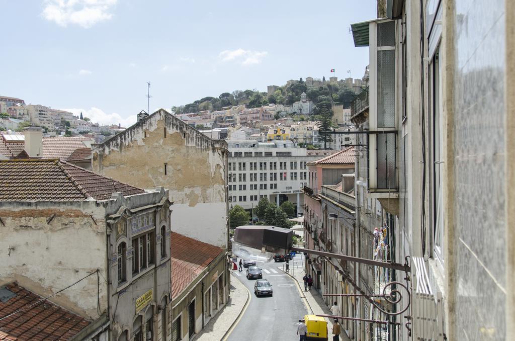 Cozy Apartment With Castel View Lisboa Eksteriør bilde